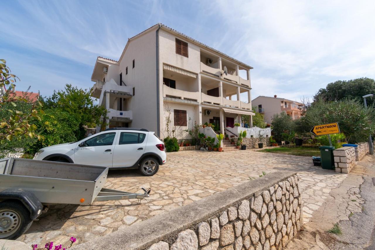 Apartments By The Sea Mandre, Pag - 3084 Kolan Luaran gambar