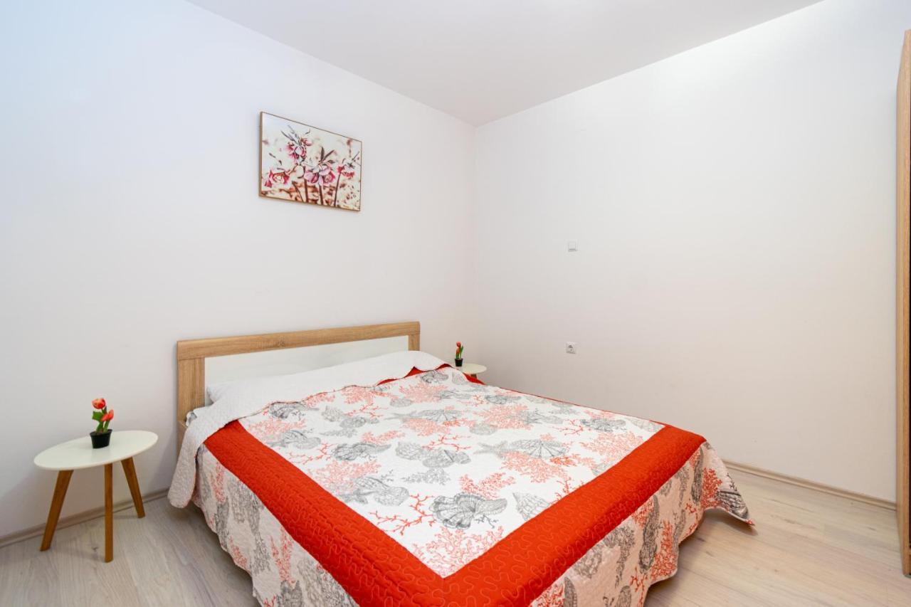 Apartments By The Sea Mandre, Pag - 3084 Kolan Luaran gambar