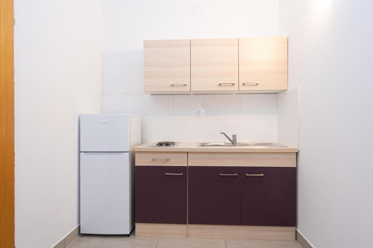 Apartments By The Sea Mandre, Pag - 3084 Kolan Luaran gambar
