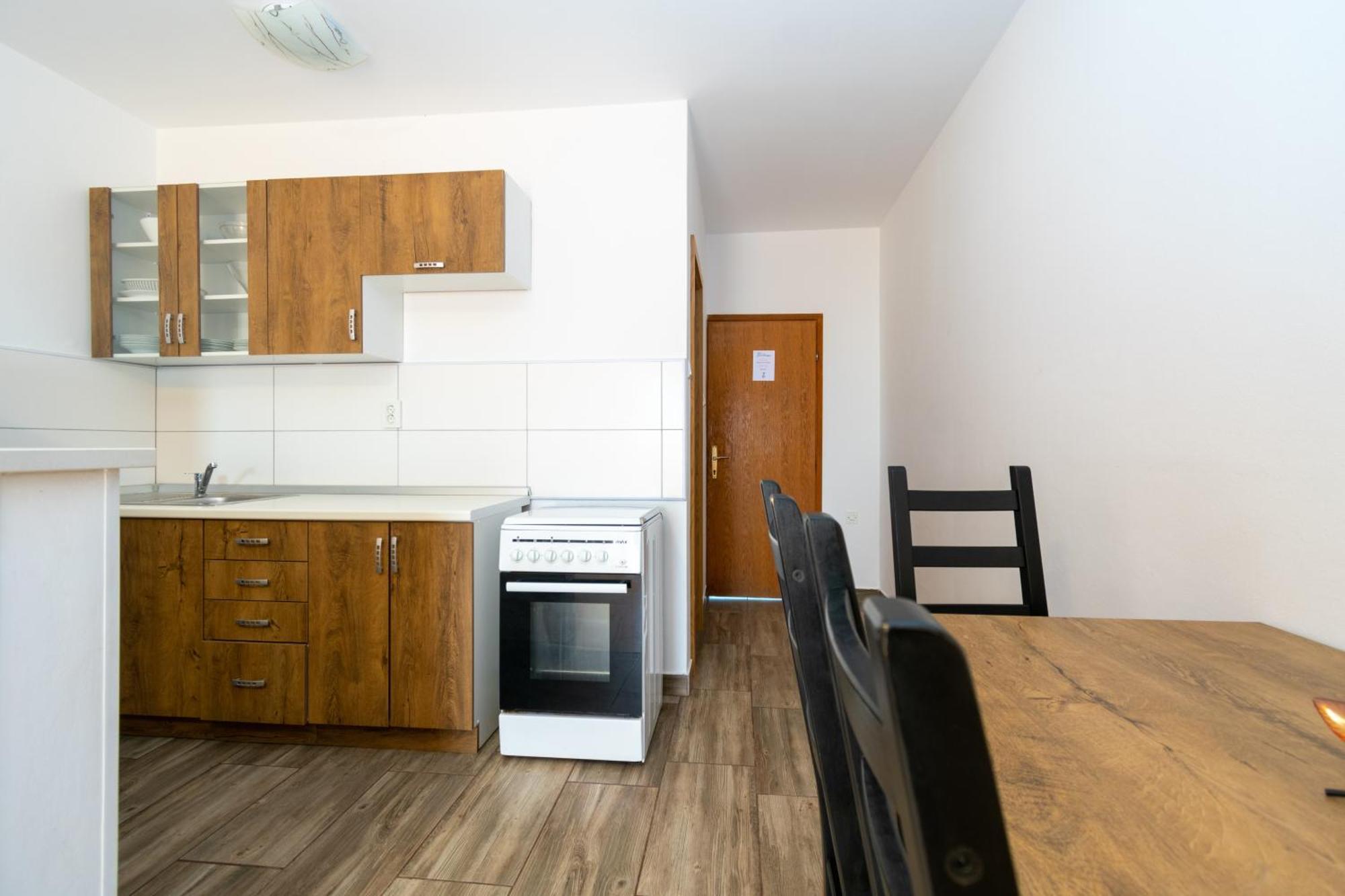 Apartments By The Sea Mandre, Pag - 3084 Kolan Bilik gambar